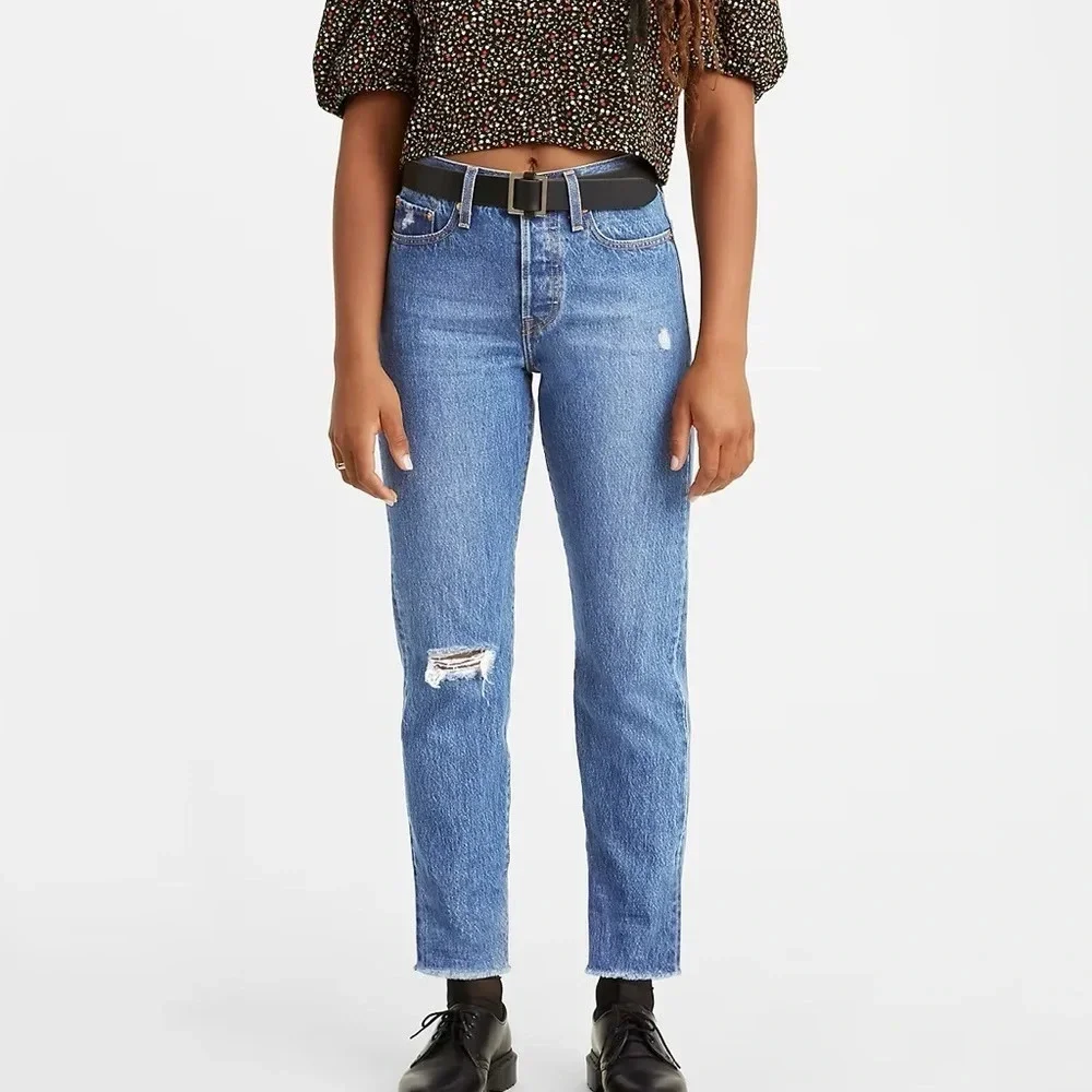 Levi’s WEDGIE ICON FIT ANKLE WOMEN'S JEANS Size 32 NWT